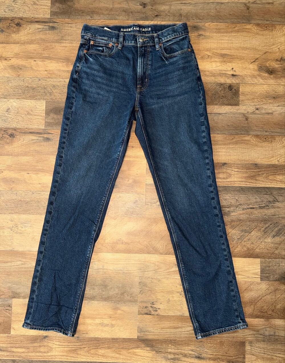 American Eagle women’s stretch super high rise straight blue jeans